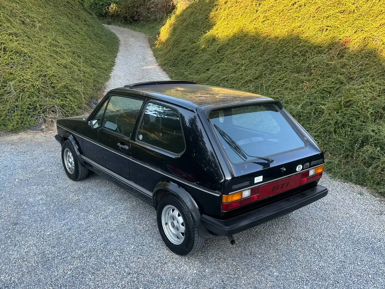 Volkswagen Golf GTI 1.6 8S / "Barn Find"/Moteur neuf en rodage! /Toit Ouvrant /Belge /Très saine!, foto 4