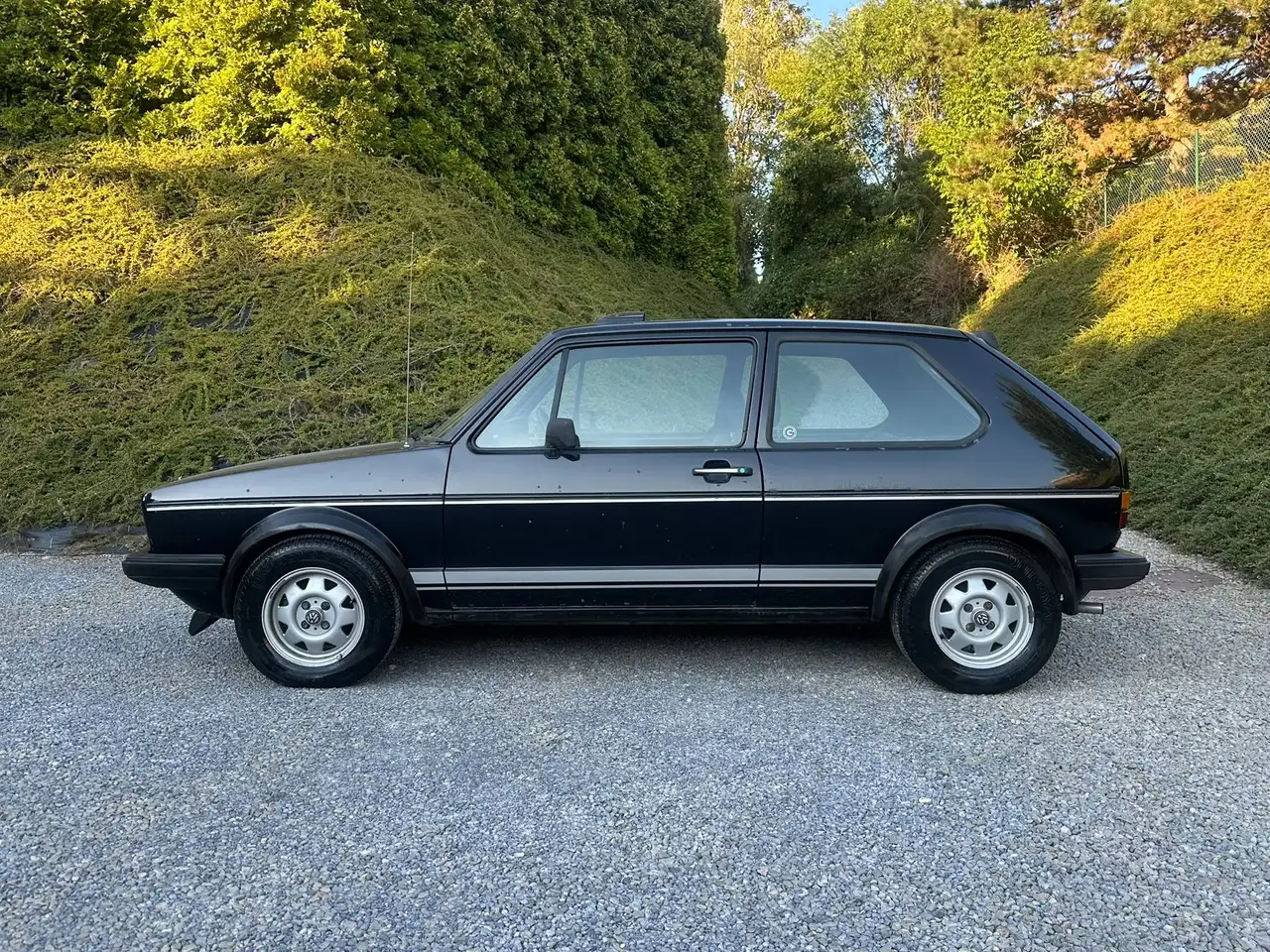 Volkswagen Golf GTI 1.6 8S / "Barn Find"/Moteur neuf en rodage! /Toit Ouvrant /Belge /Très saine!, foto 2