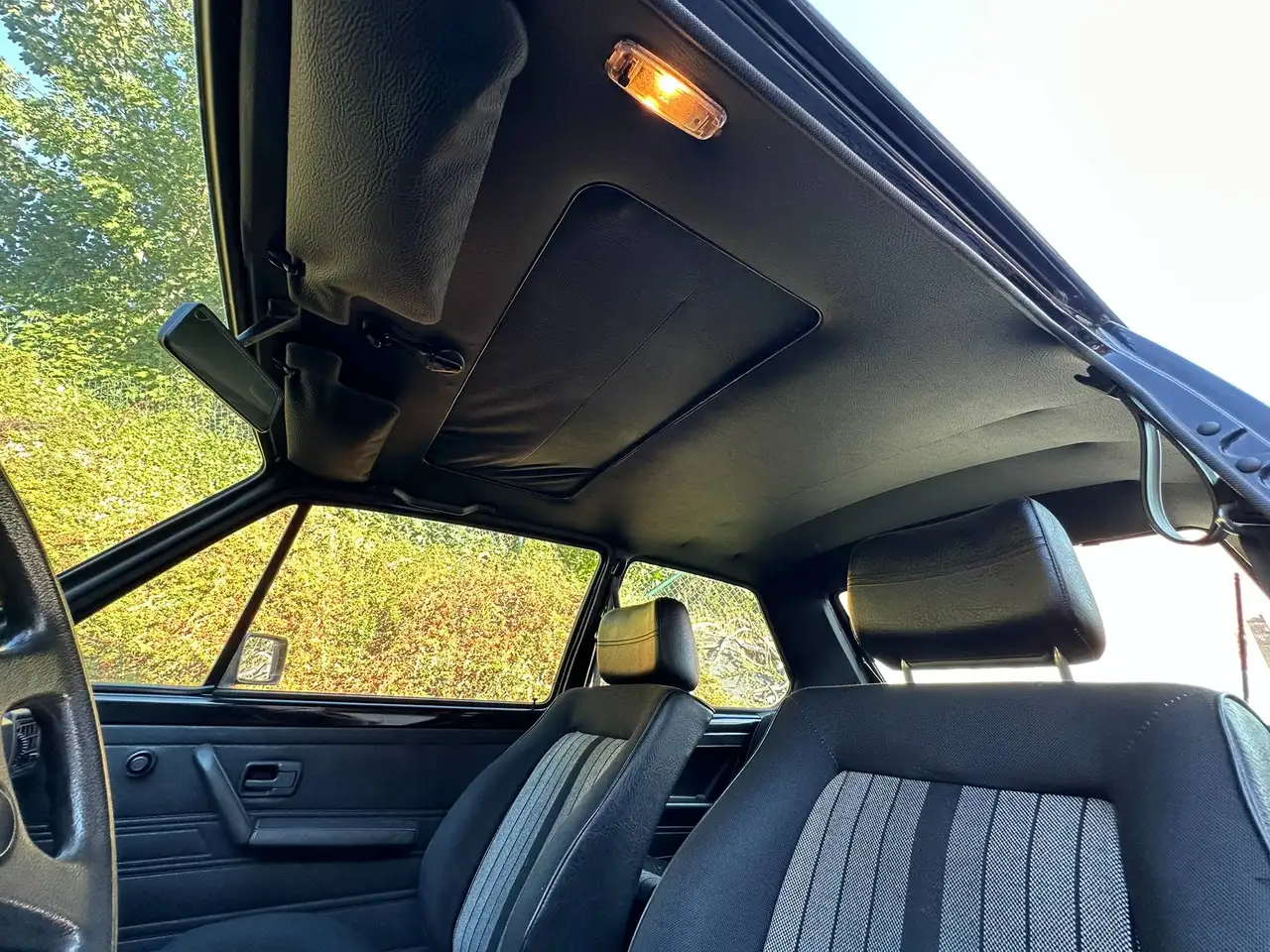 Volkswagen Golf GTI 1.6 8S / "Barn Find"/Moteur neuf en rodage! /Toit Ouvrant /Belge /Très saine!, foto 12
