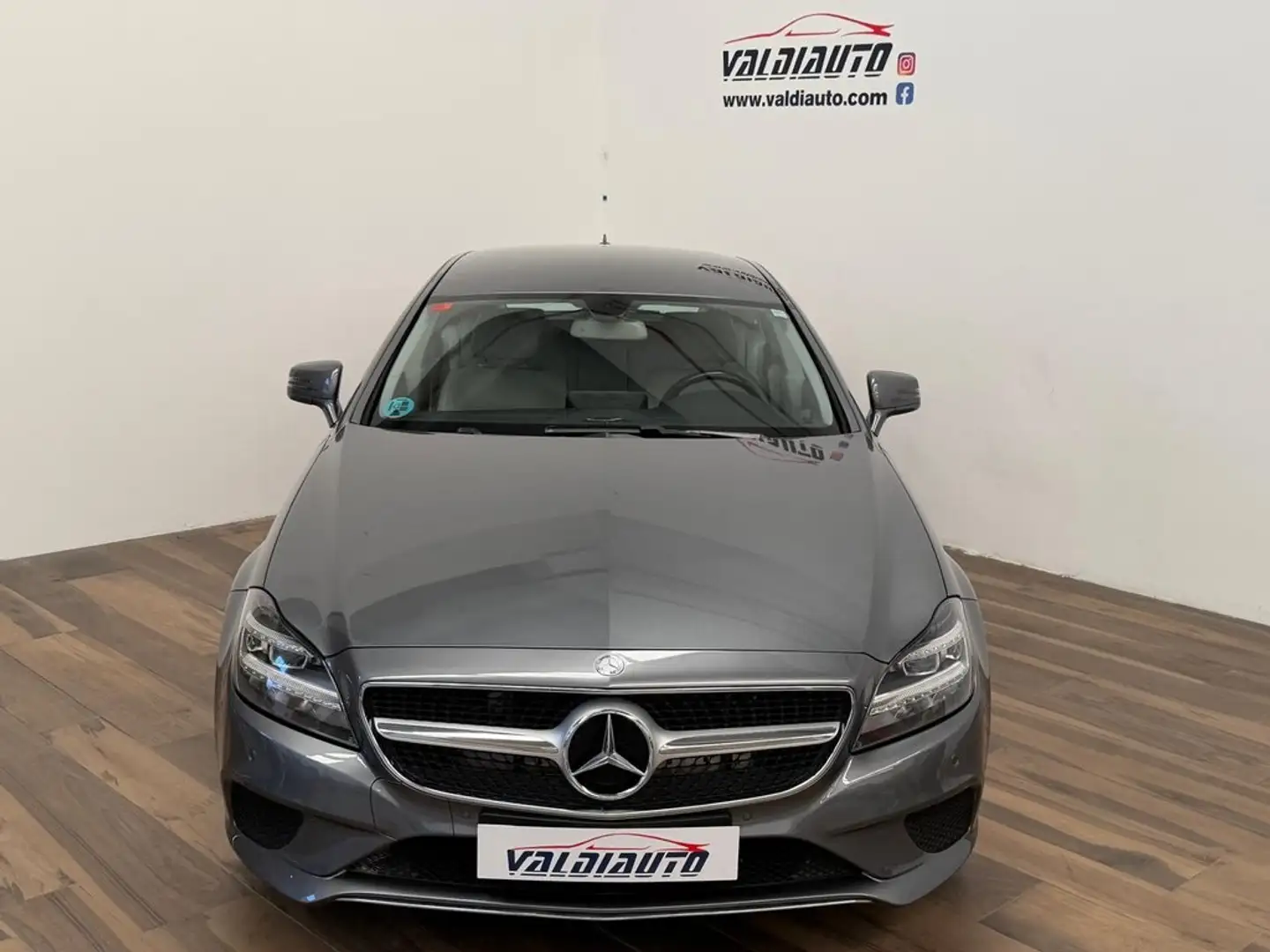 Mercedes-Benz CLS 250 Shooting Brake BT Aut. Gris - 2