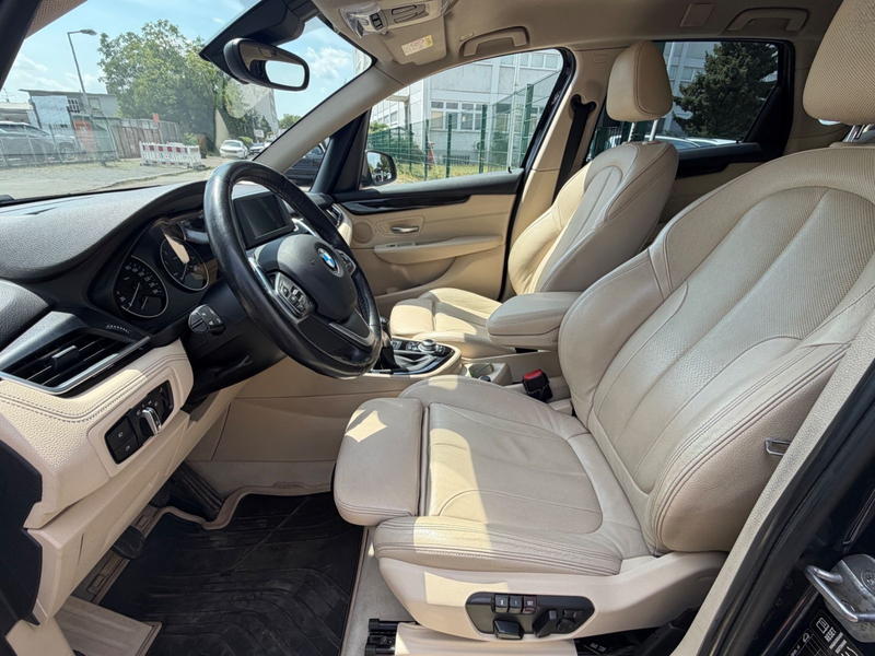 BMW 218 d Active Tourer Luxury Line — photo 9