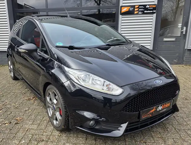 Ford Fiesta 1.6 ST2 **CLIMA-APK-NAP**