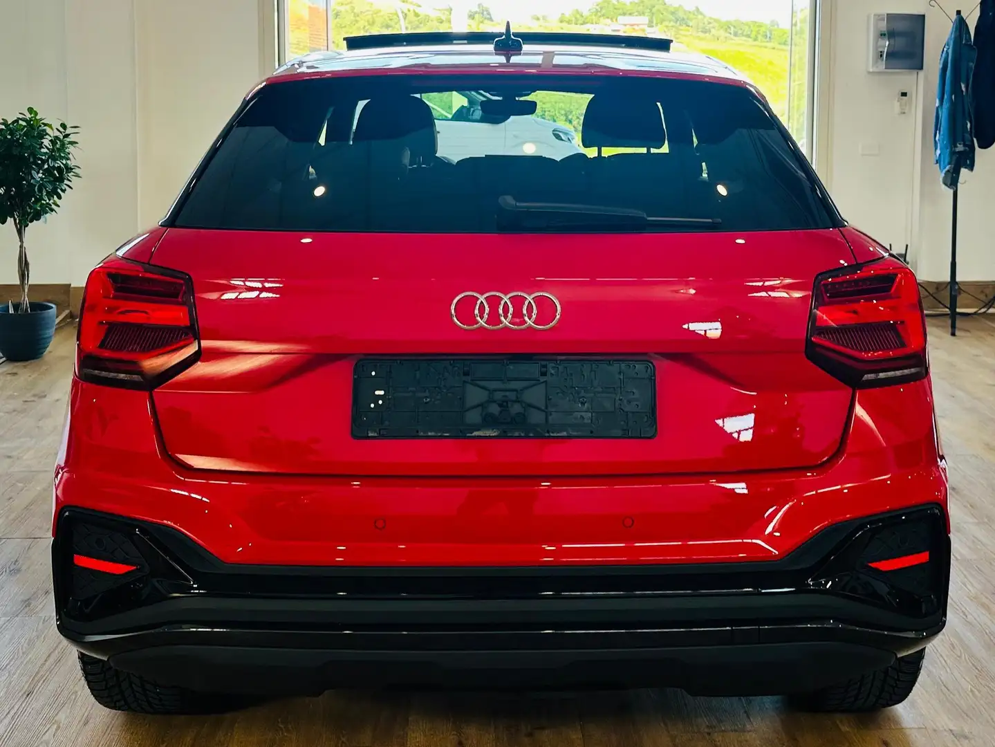 Audi Q2 35 Tfsi identity Black S-Line plus Rosso - 2