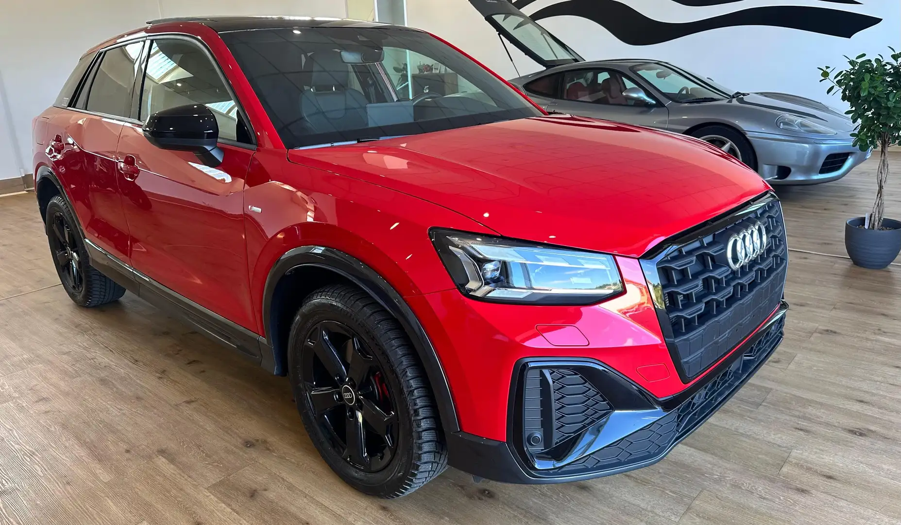 Audi Q2 35 Tfsi identity Black S-Line plus Rosso - 1