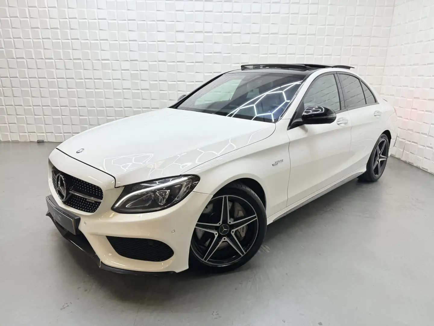 Mercedes-Benz C 43 AMG 4MATIC PANO KEYLESS SFEER White - 1