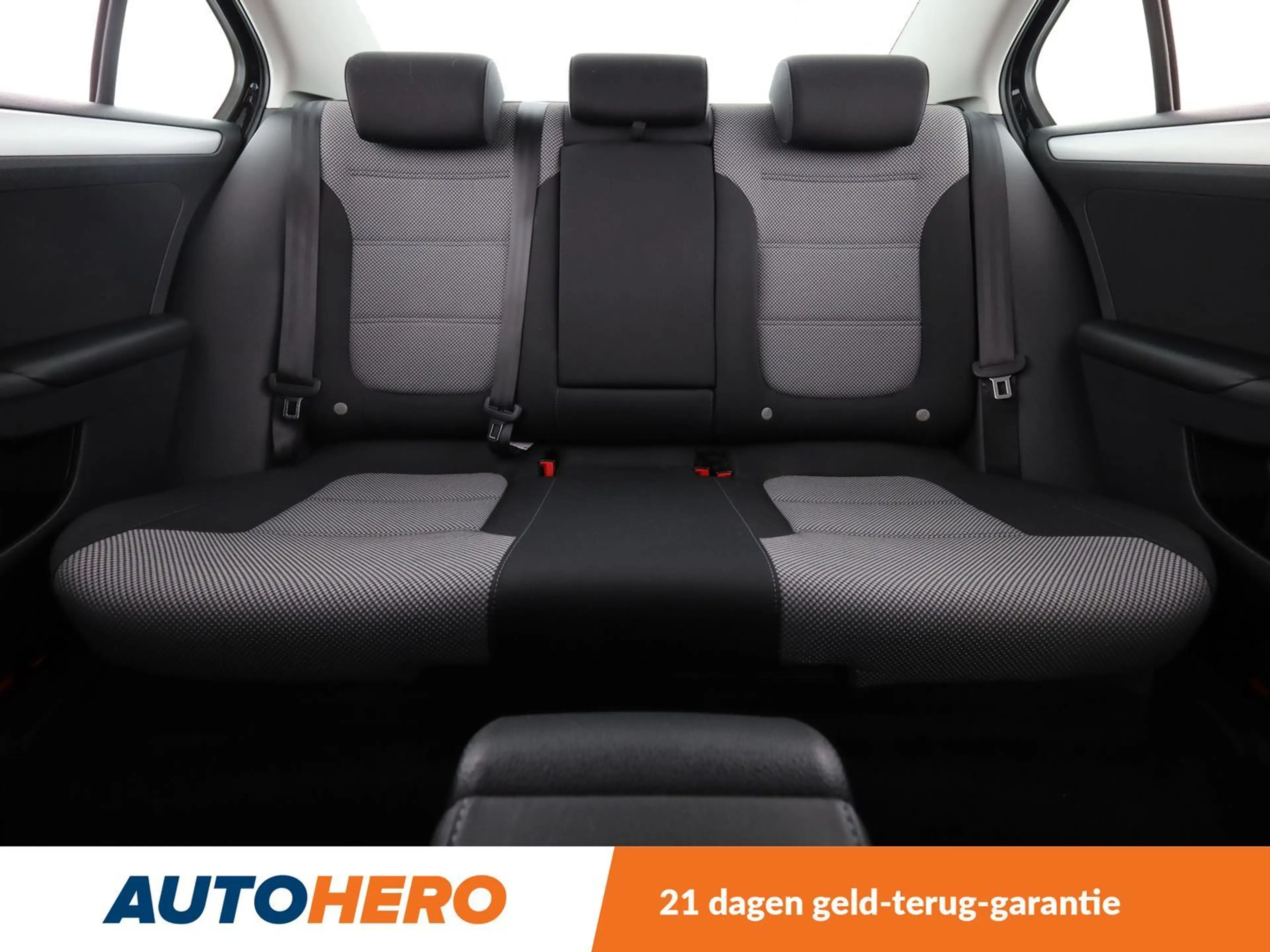 Volkswagen Jetta 1.4 TSI Hybrid Highline — photo 15