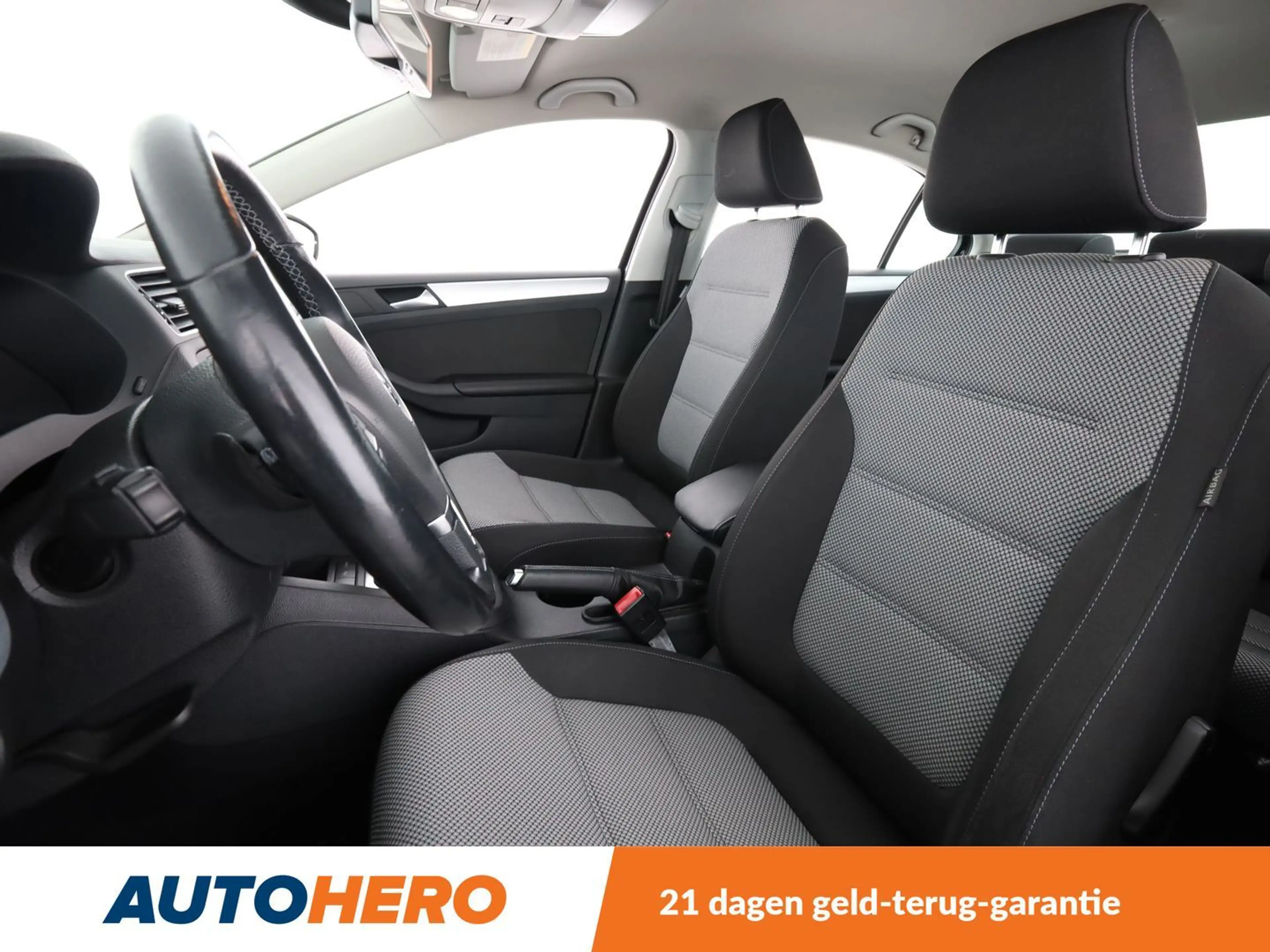 Volkswagen Jetta 1.4 TSI Hybrid Highline — photo 10
