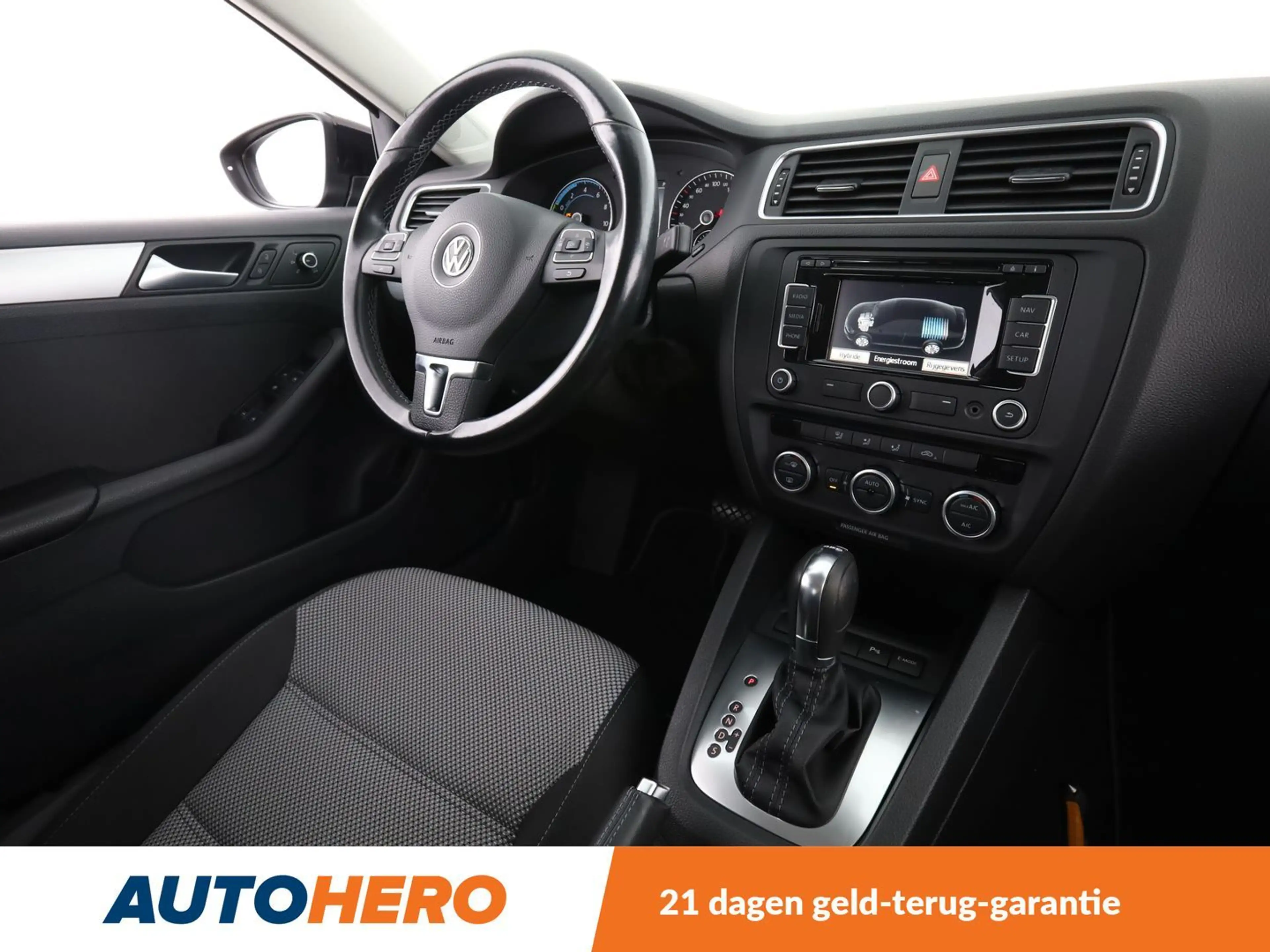Volkswagen Jetta 1.4 TSI Hybrid Highline — photo 13