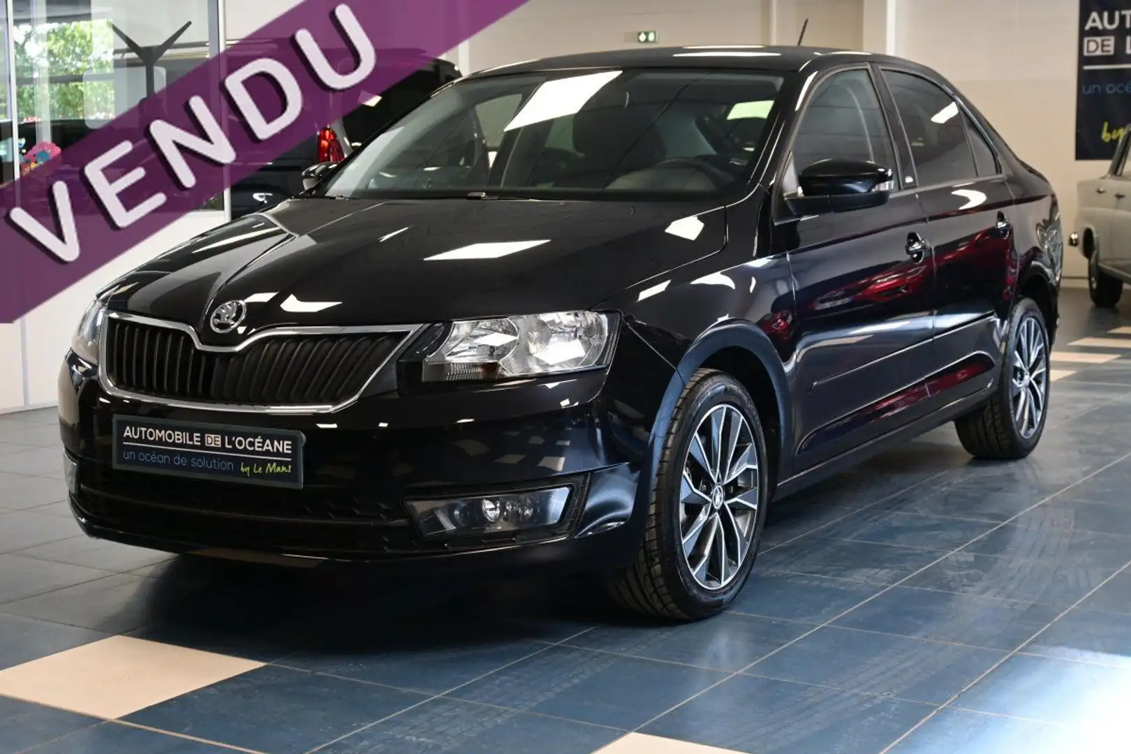 Skoda Rapid/Spaceback 1.6 TDI 116 ch CR FAP Green Tec Edition Tour de Fr Černá - 1