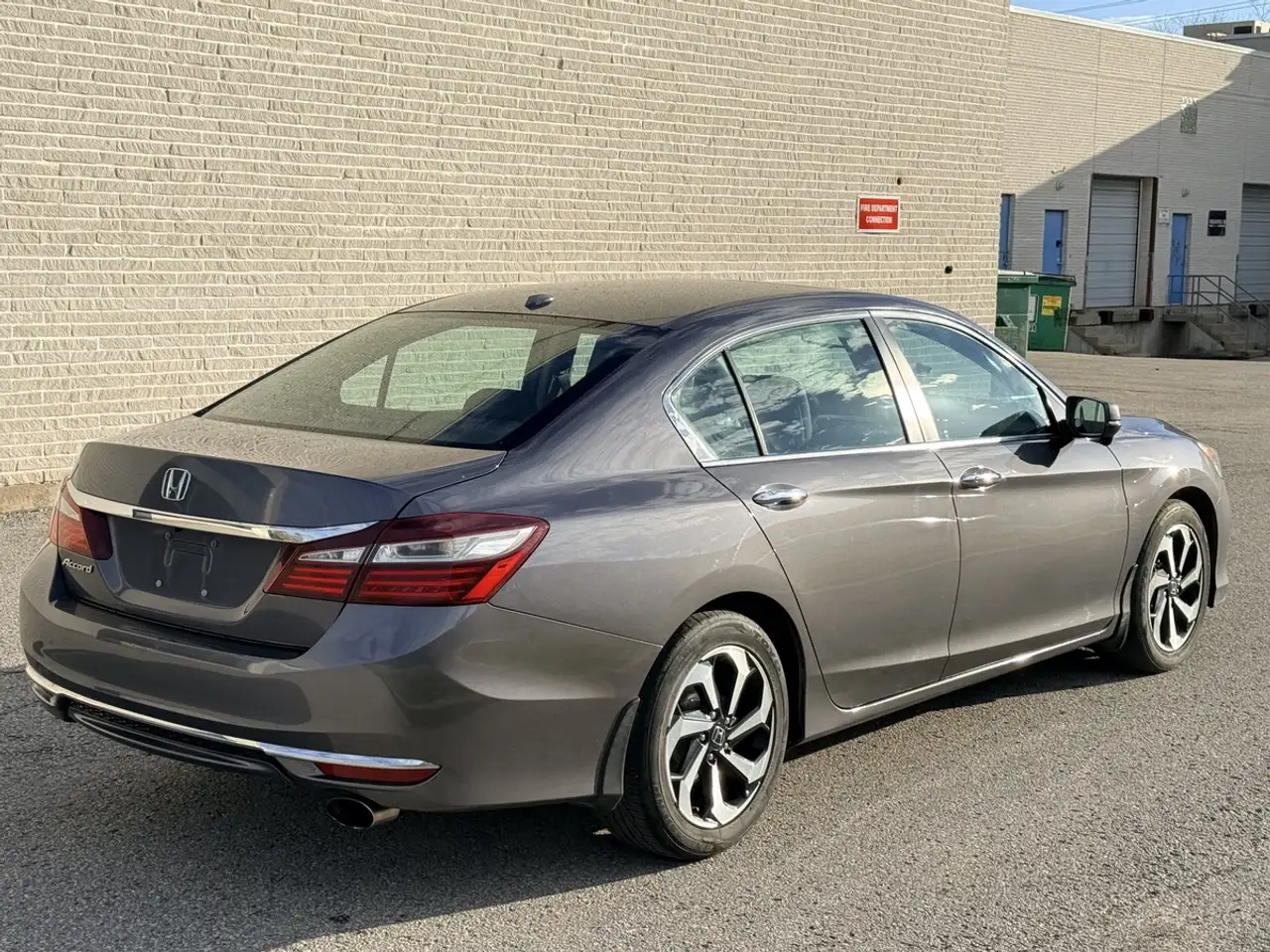 Honda Accord снимка Honda Accord