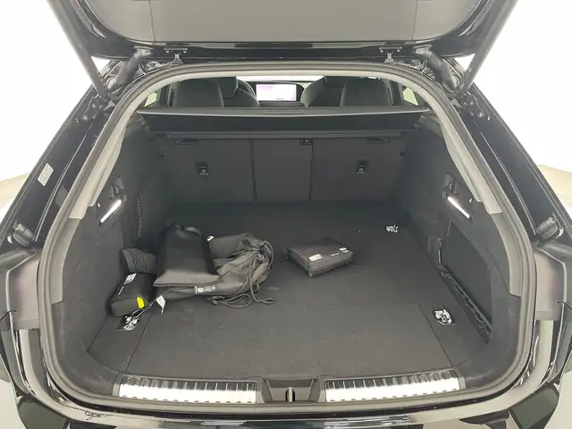 Audi A6 view 7