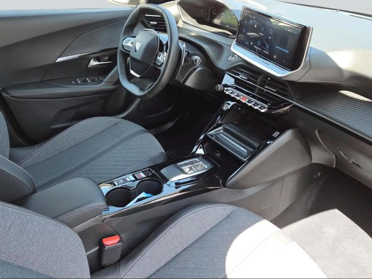 Peugeot 2008 Allure 1.2i 130pk Automaat 360 Camera | GPS | Adap Grigio - 2