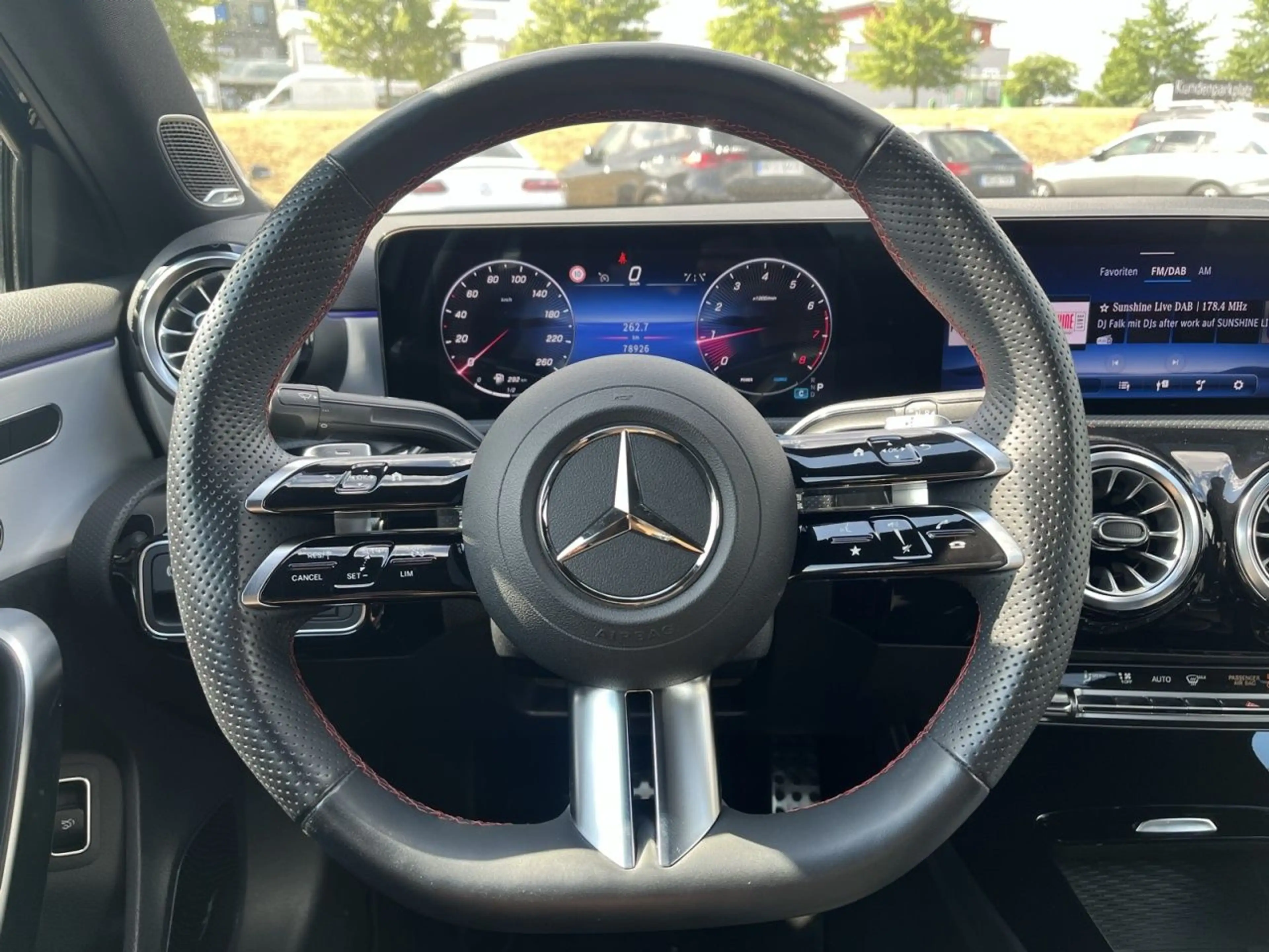 Mercedes-Benz A 180 Limo AMG+BURM+NIGHT+TOTW+AMBIENTE+KAM+LED — photo 12