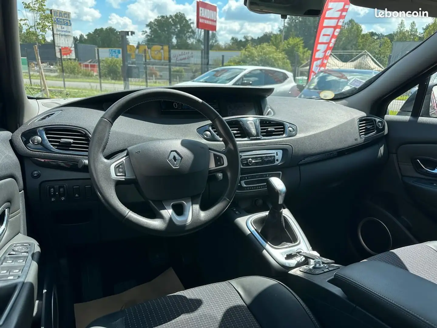 Renault Megane Scenic 1.5 Dci 110Ch Dynamique Edc Noir - 2