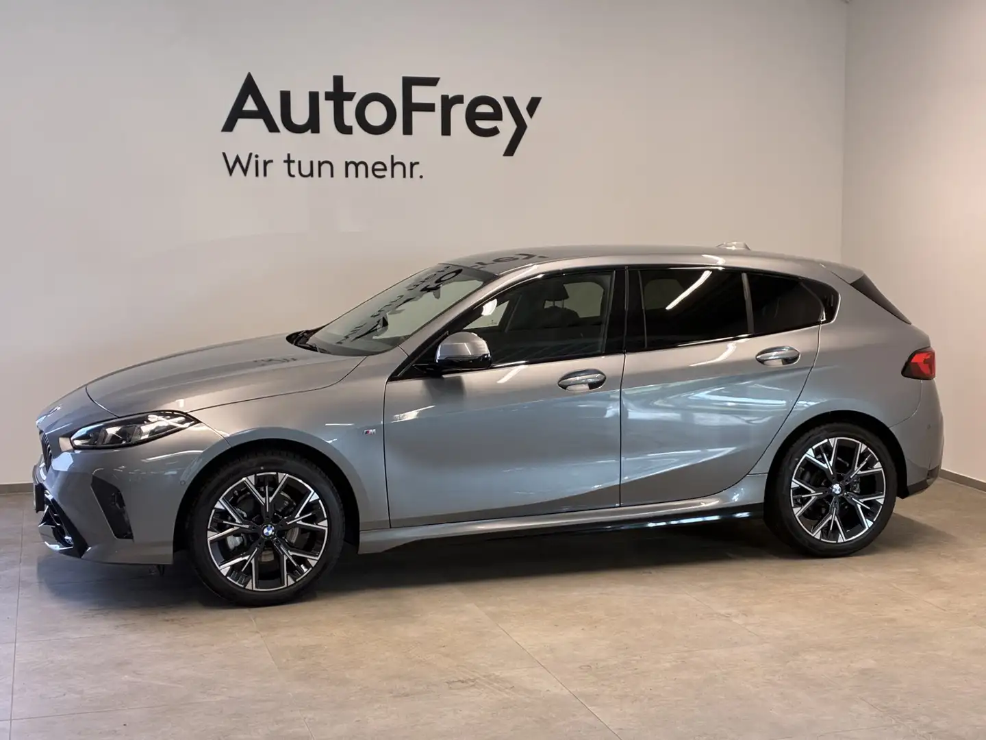 BMW 116 i Grau - 2