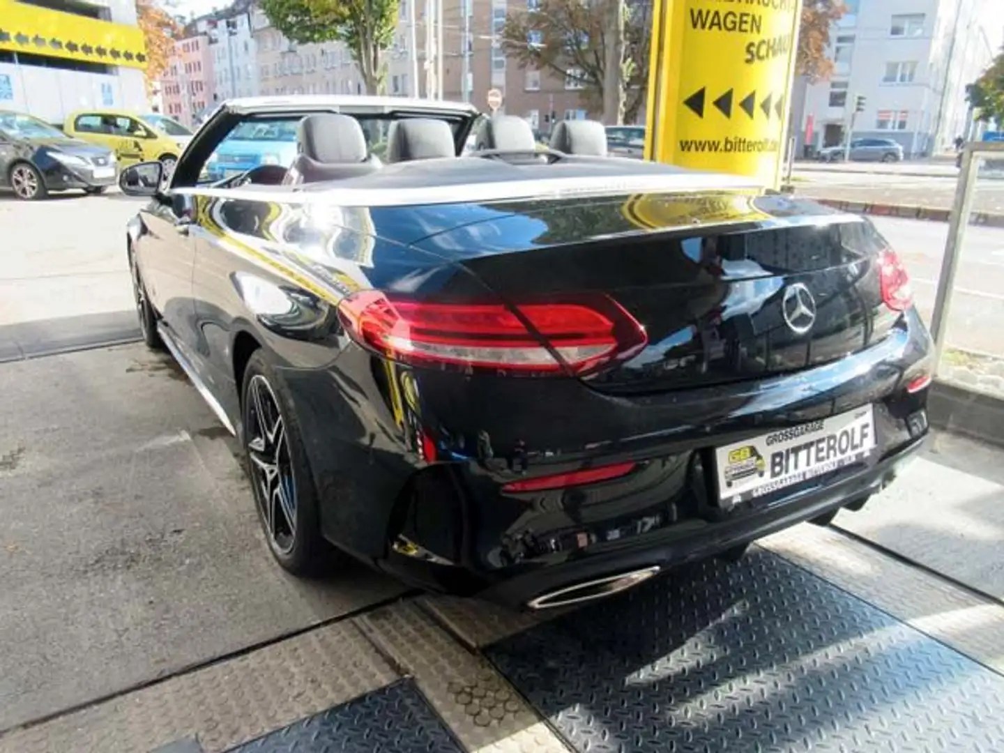 Mercedes-Benz C 180 C180 Cabrio AMG Line 9G Tron AIRCAP/SHZ/Night/Pa Schwarz - 2