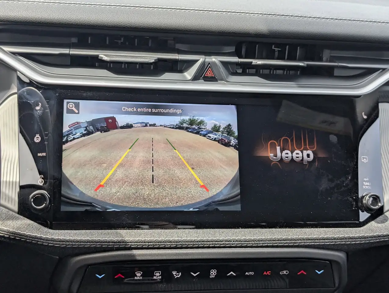 Jeep Cherokee снимка Jeep Cherokee