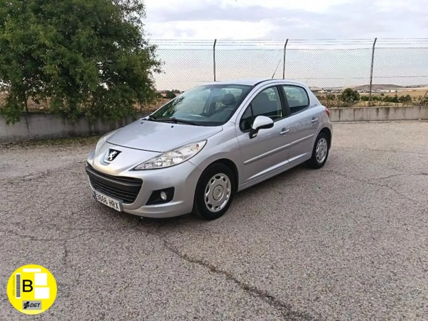 Peugeot 207 Plus 1.4 HDi 70 CV 5p. Zilver - 1