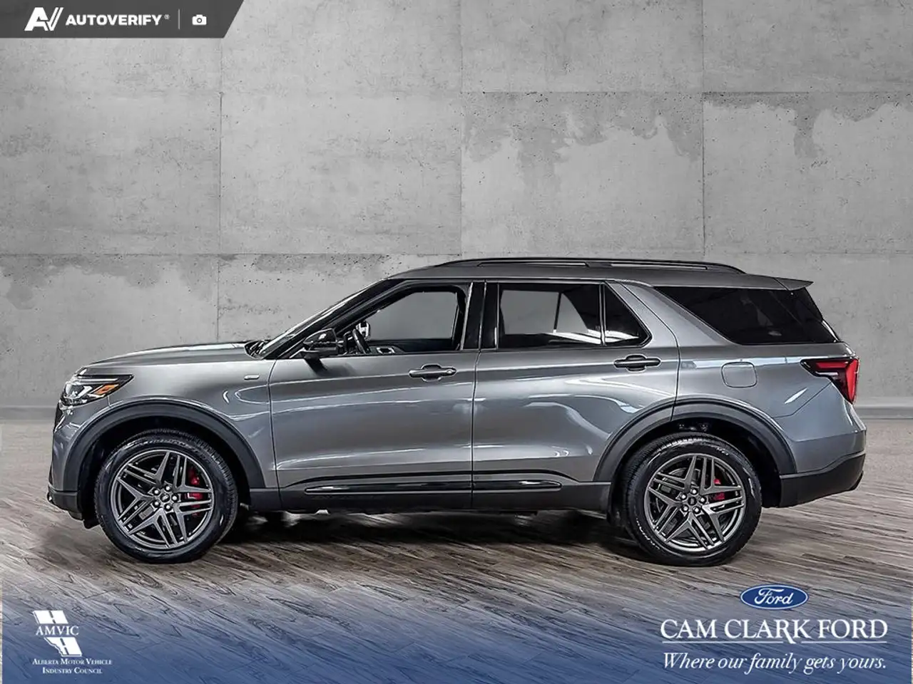 Ford Explorer снимка Ford Explorer