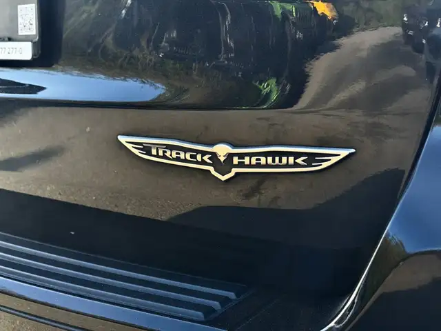 Jeep Grand Cherokee view 7