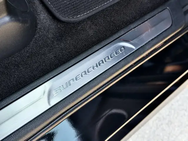Jeep Grand Cherokee view 13