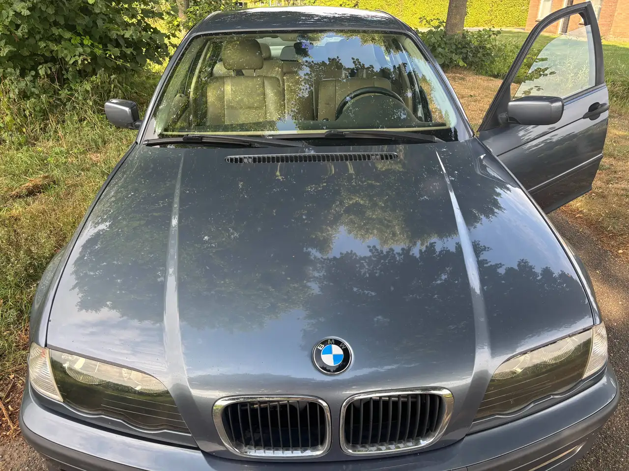 BMW 318i Executive, foto 1