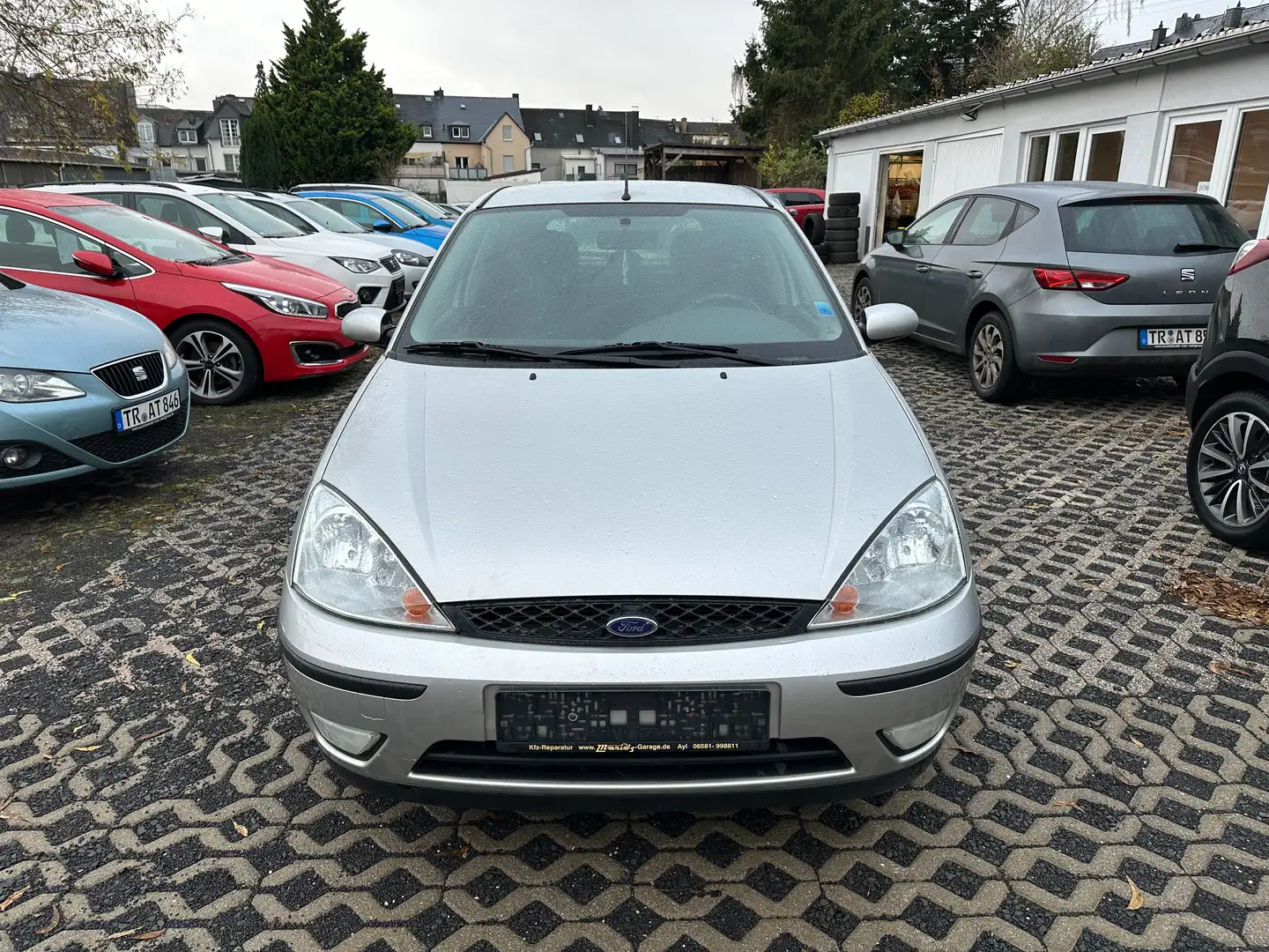 Ford Focus Focus 1.6, 5-Türer Trend- TÜV 11/27 Silber - 2