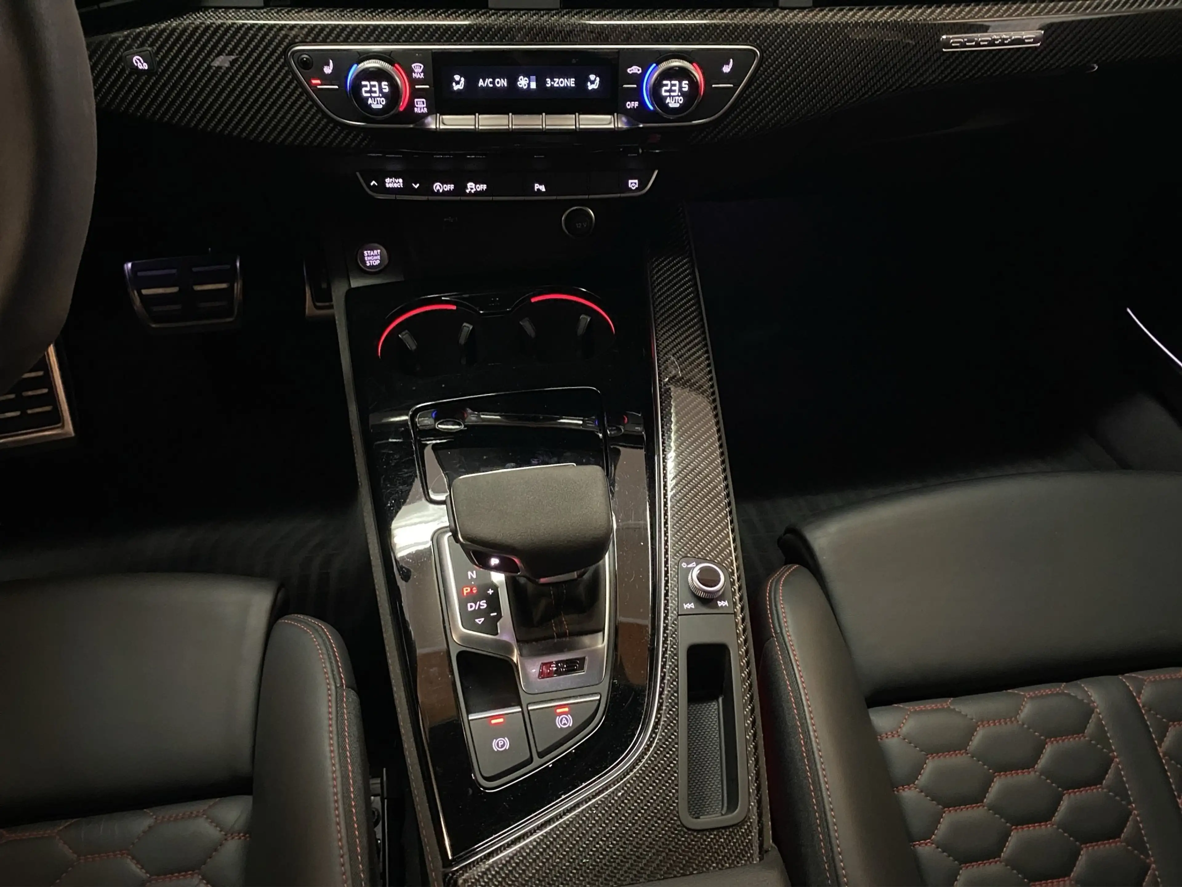 Audi RS4 2.9 TFSI quattro tiptronic OptikP Kam. LED Pano — photo 13