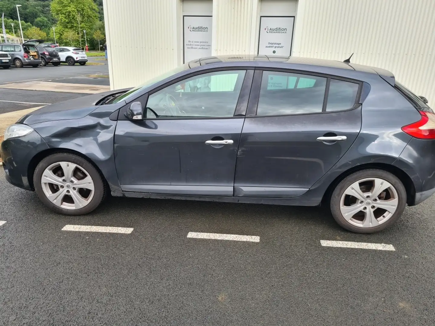 Renault Megane Mégane II 1.5 dCi 105 FAP eco2 Dynamique - 2