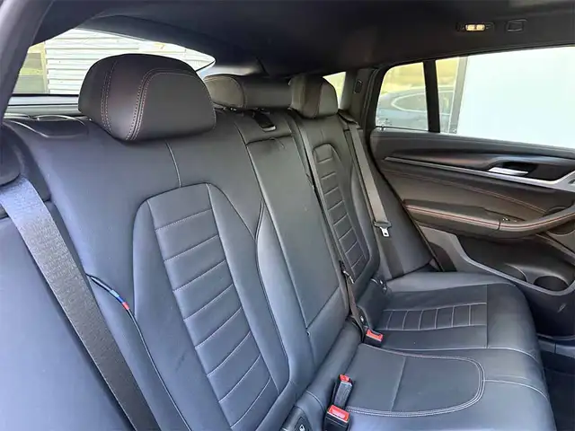BMW X4 view 26