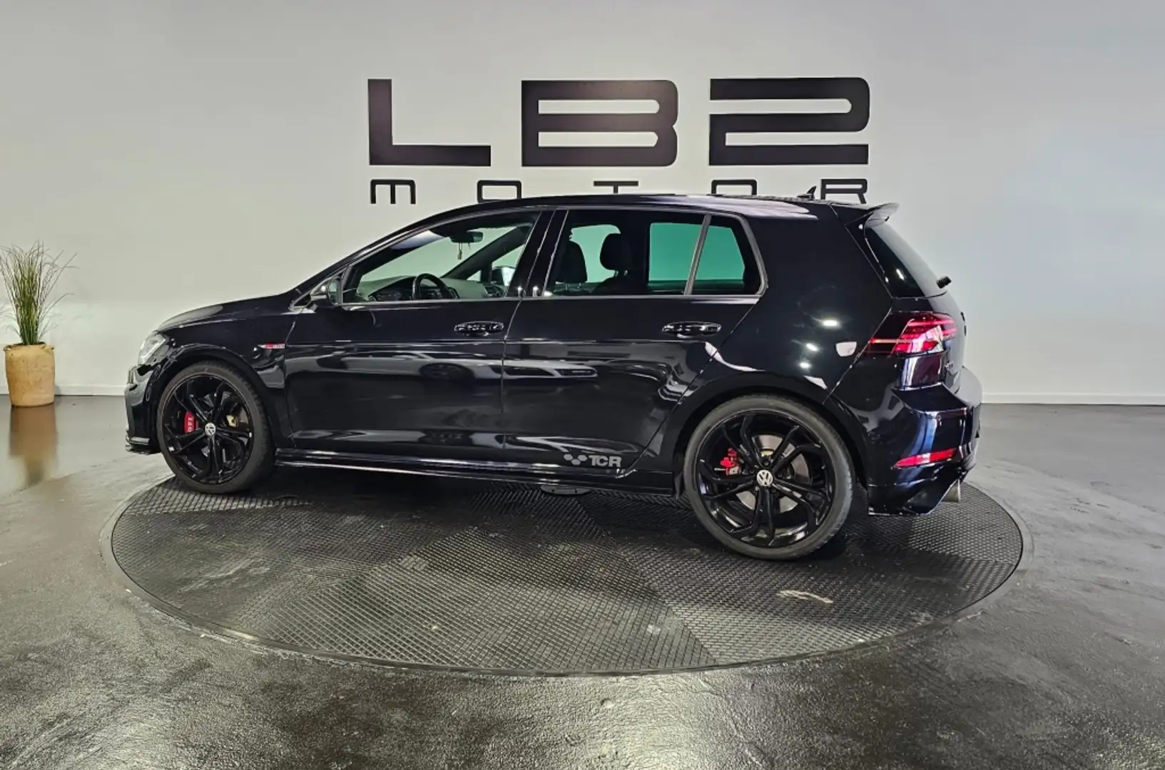 Volkswagen Golf GTI 2.0 TSI DSG 180kW Noir - 2