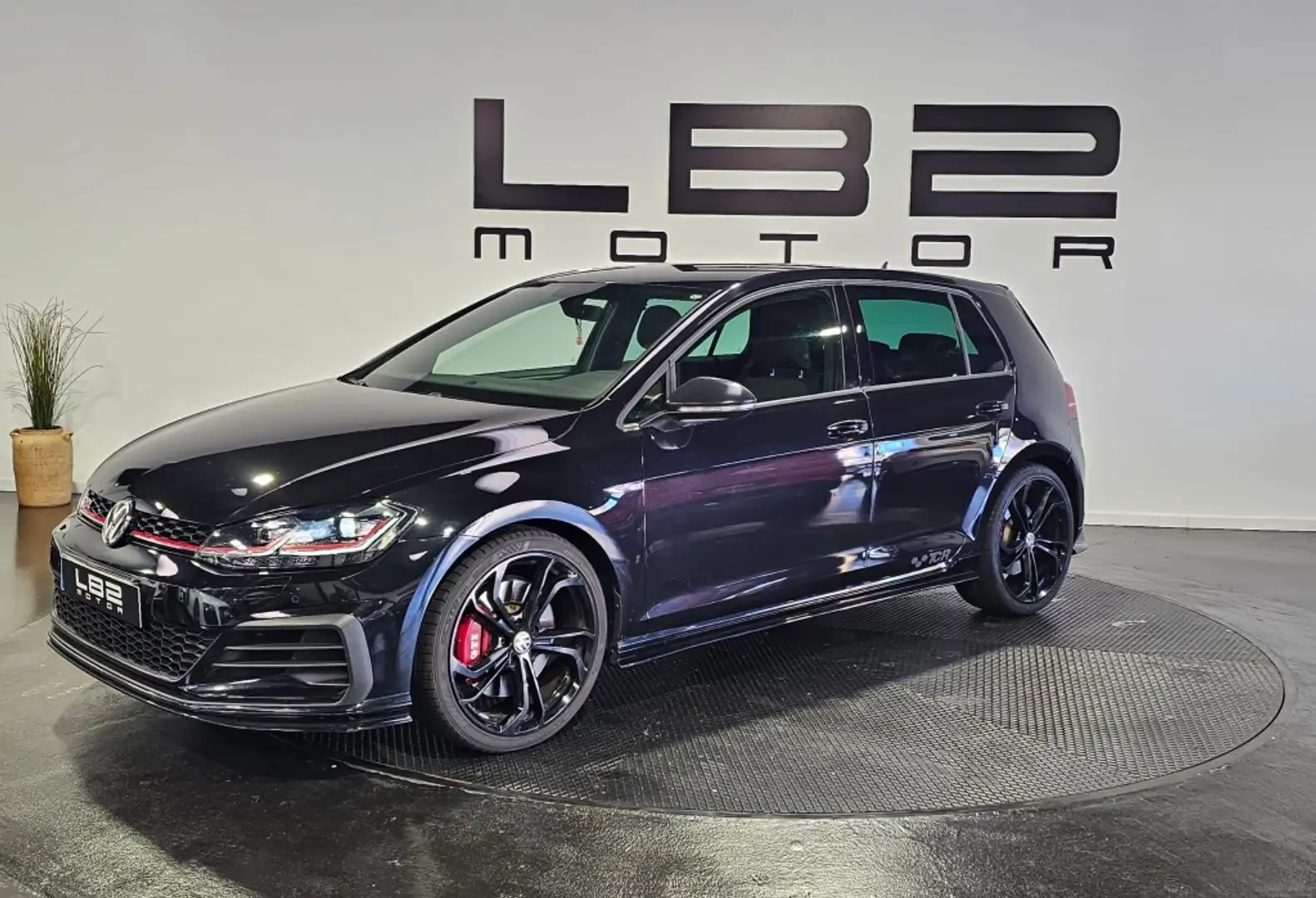 Volkswagen Golf GTI 2.0 TSI DSG 180kW Negro - 1
