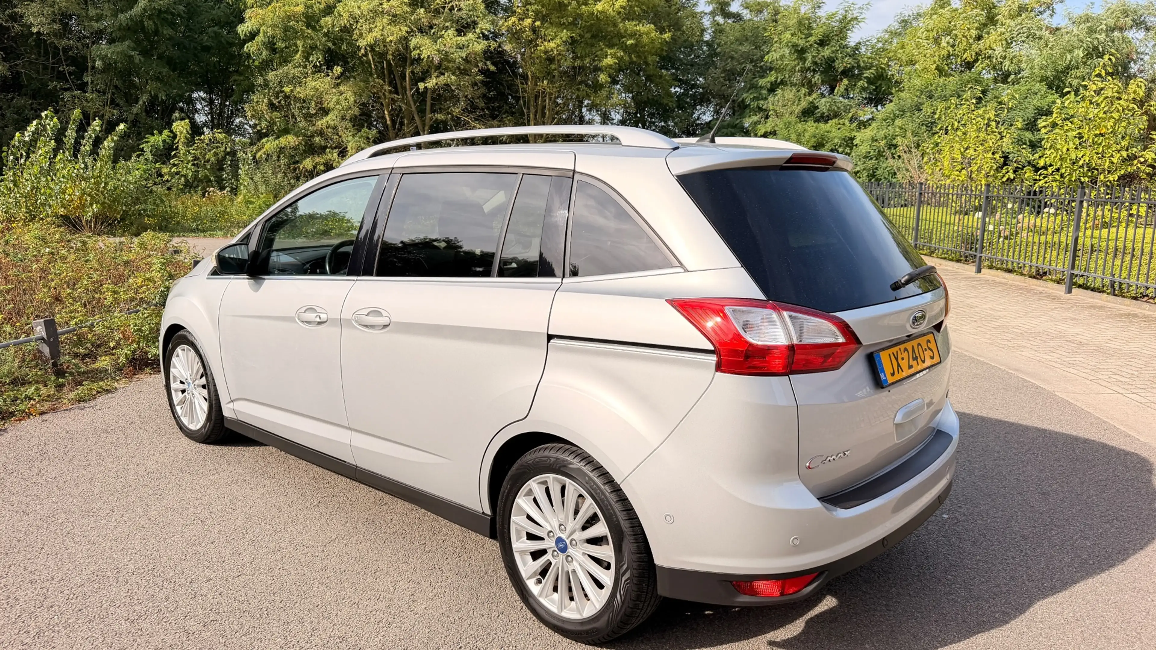 Ford Grand C-Max 1.0 Titanium 2X SCHUIFDEUR PANORAMADAK NAVIGATIE C — photo 3