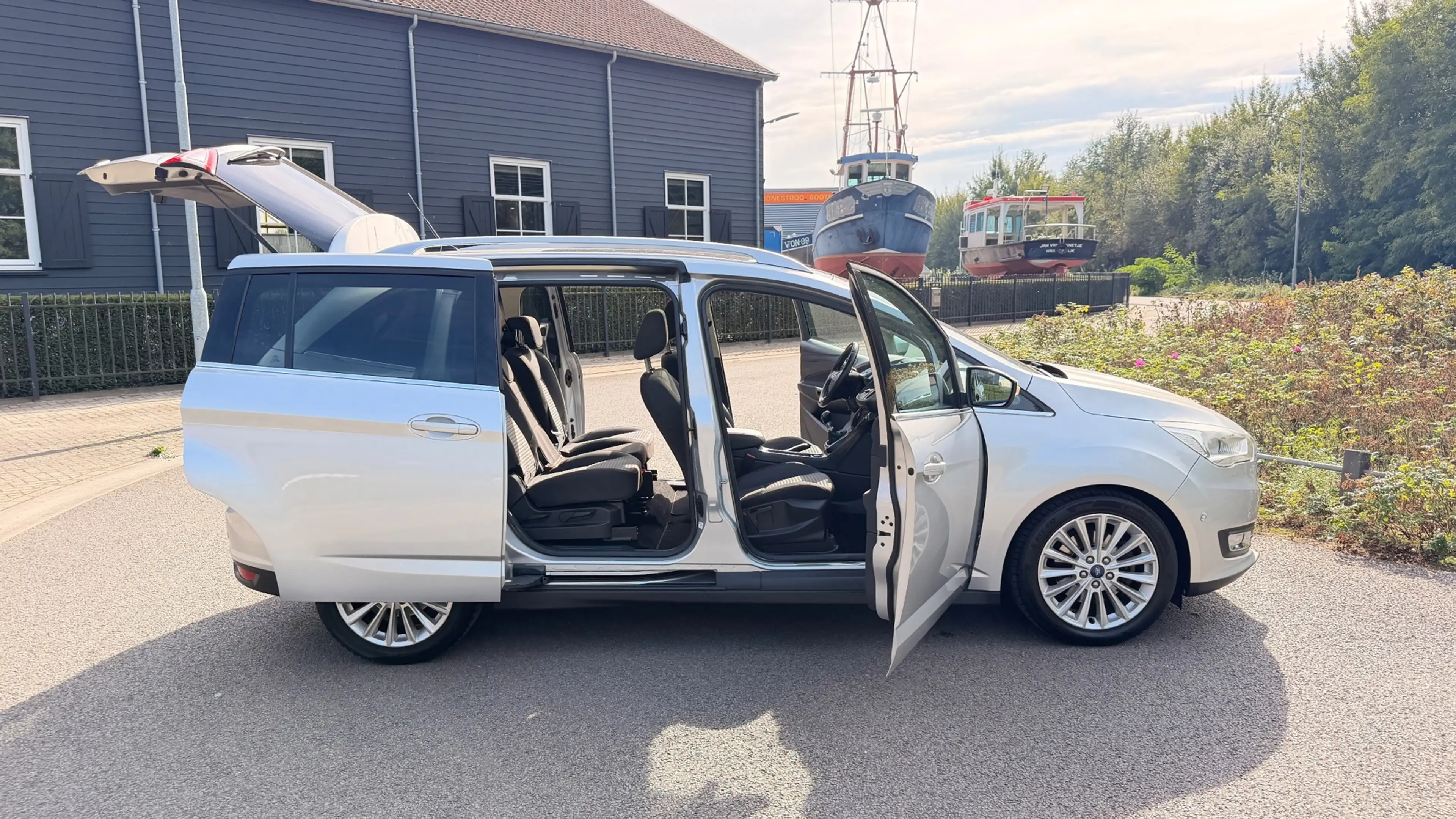 Ford Grand C-Max 1.0 Titanium 2X SCHUIFDEUR PANORAMADAK NAVIGATIE C — photo 12