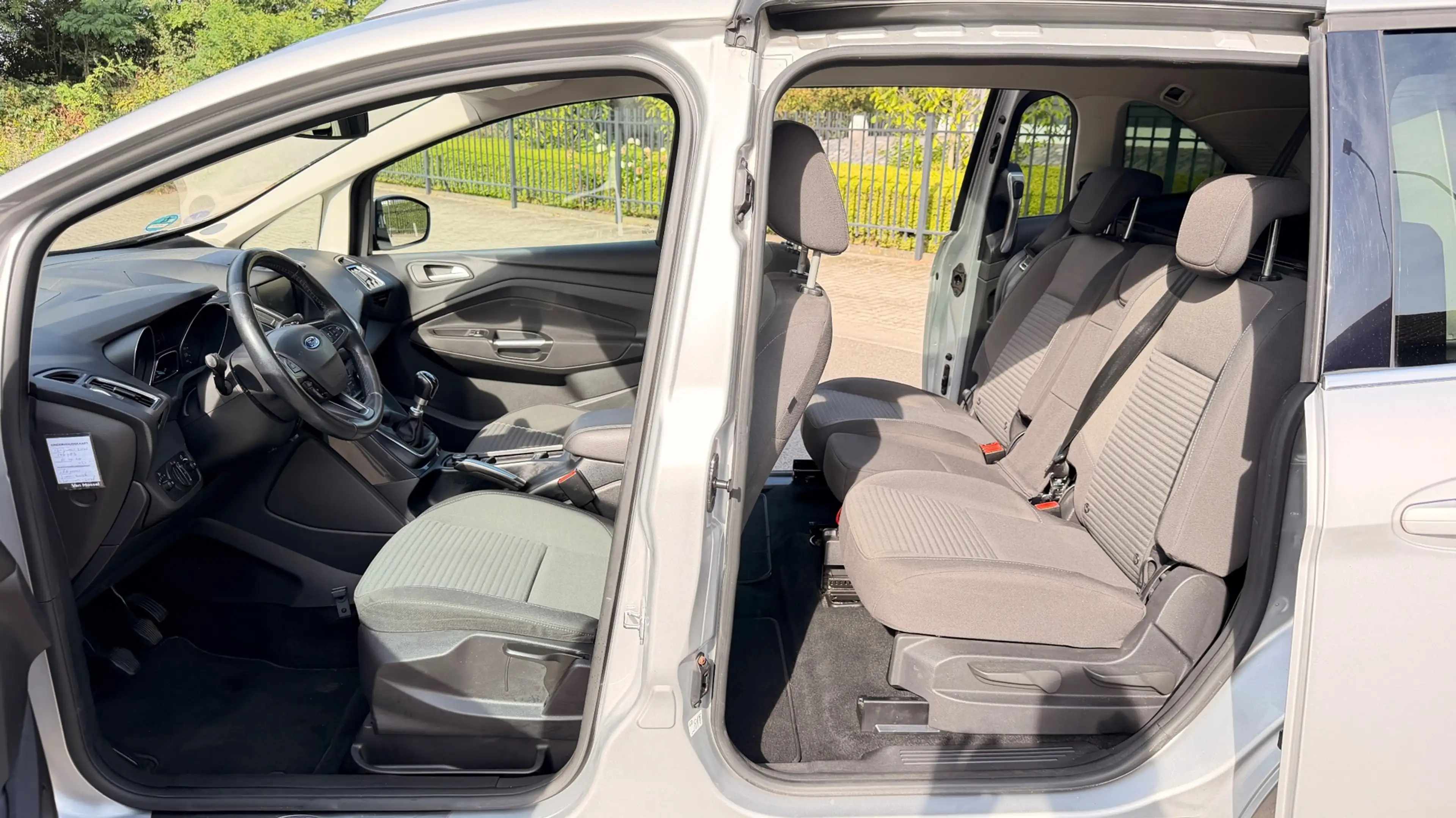 Ford Grand C-Max 1.0 Titanium 2X SCHUIFDEUR PANORAMADAK NAVIGATIE C — photo 10