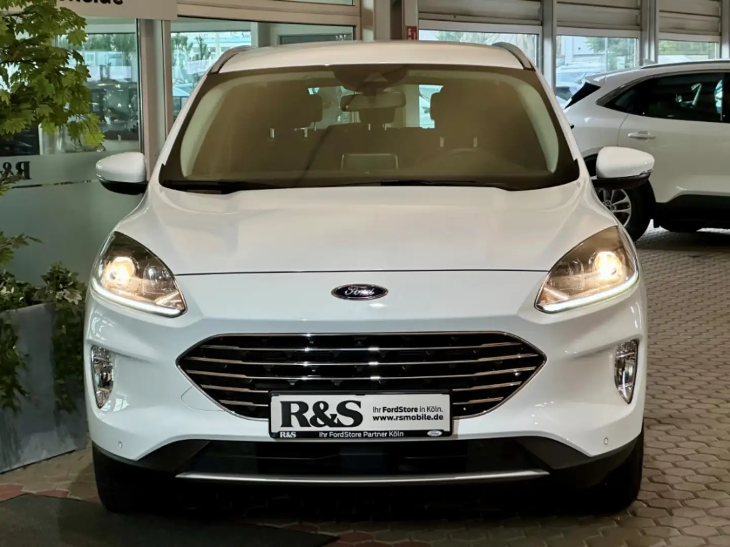 Ford Kuga Titanium+Key-Free+Kamera+Navi+Winter-P. Weiß - 2