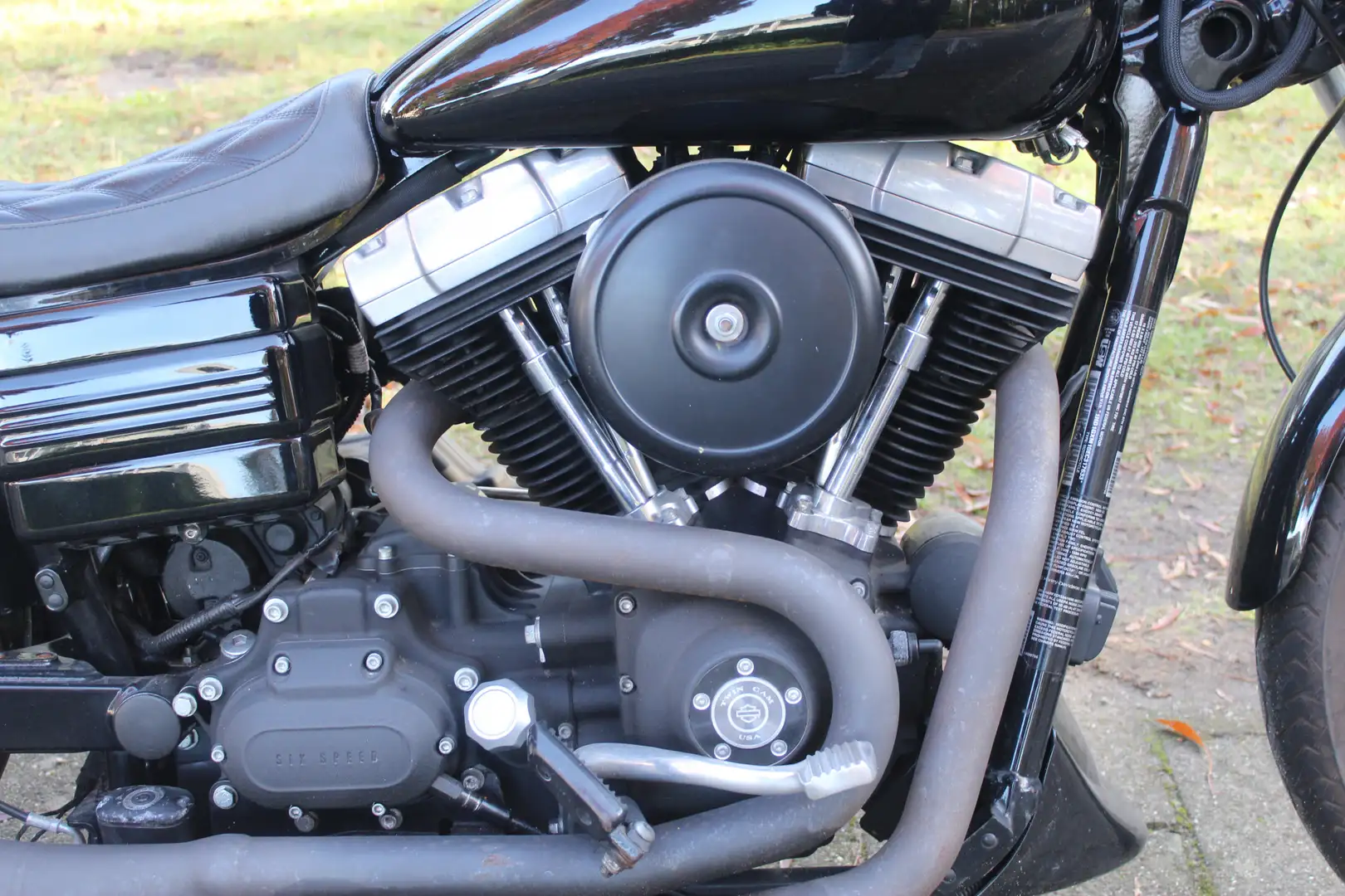 Harley-Davidson Dyna Street Bob FXDB Negru - 2