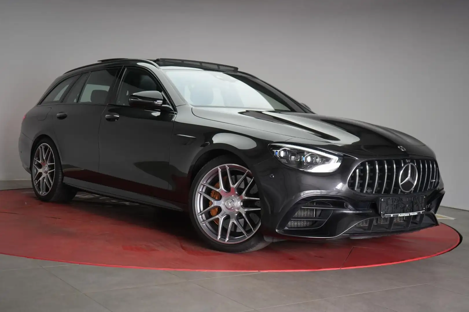 Mercedes-Benz E 63 AMG S 4Matic+ T AMG Speedshift MCT-9G Gris - 1