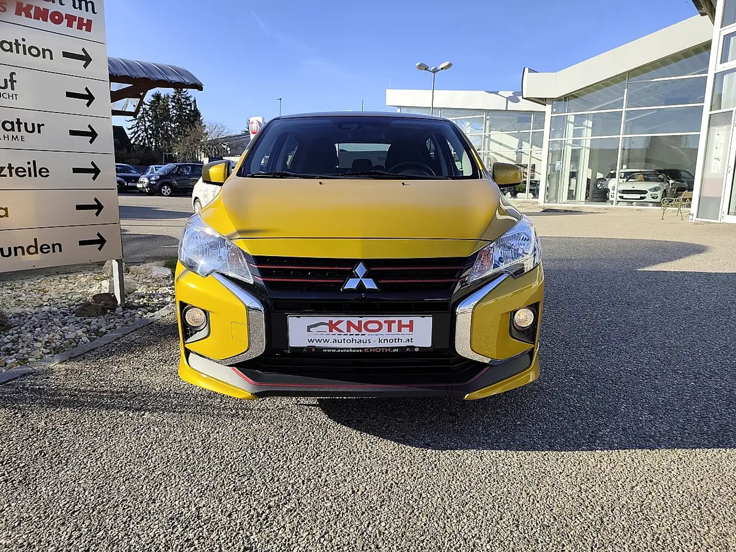 Mitsubishi Space Star 1,2 MIVEC Invite AS&G Gelb - 2