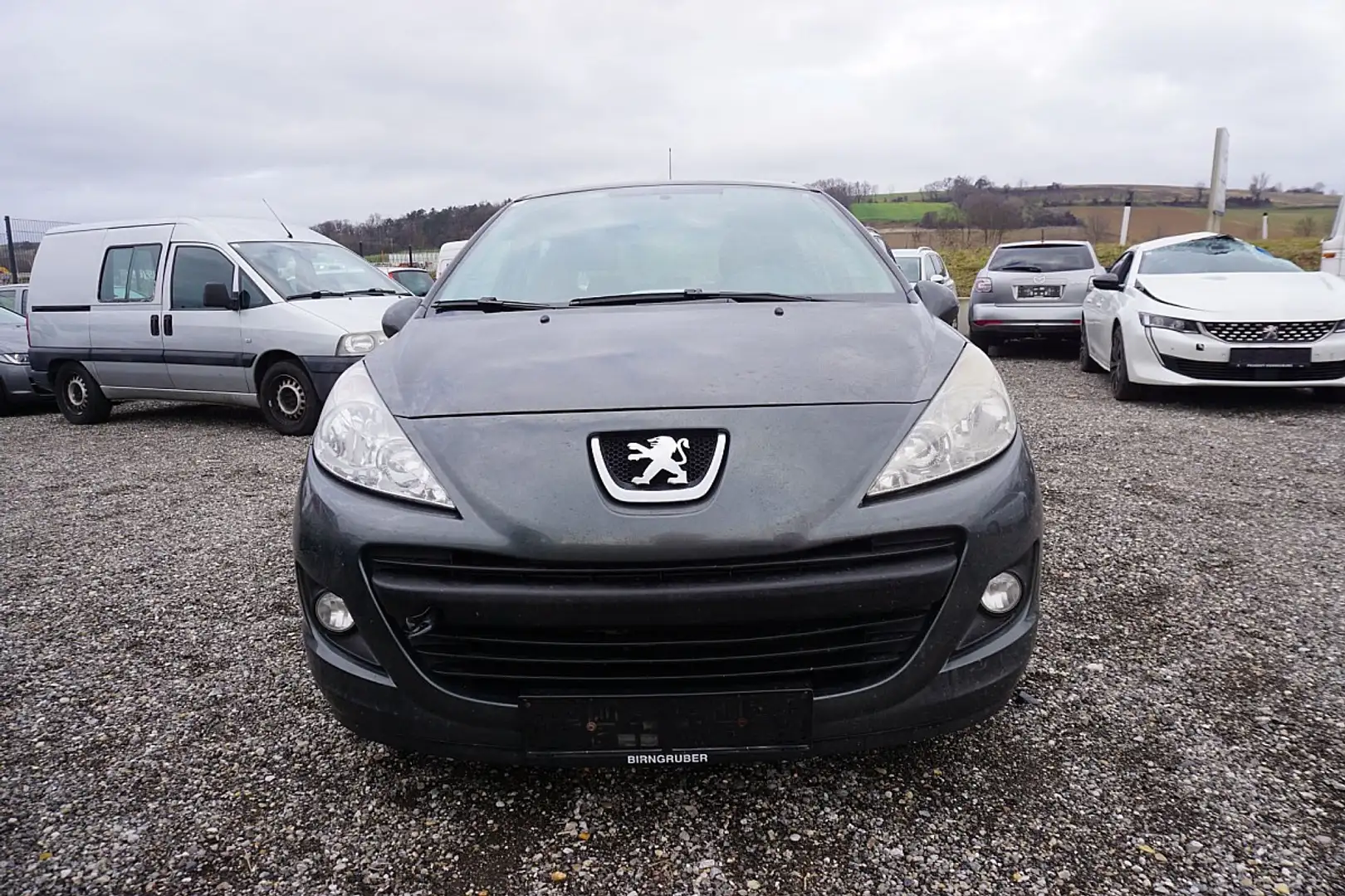 Peugeot 207 Trendy 1,4/ Motorschaden!!! Gris - 1