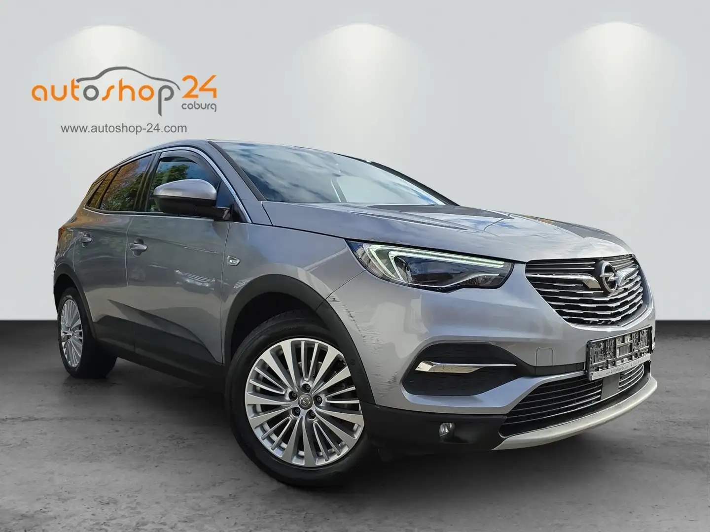 Opel Grandland X Innovation Grau - 2