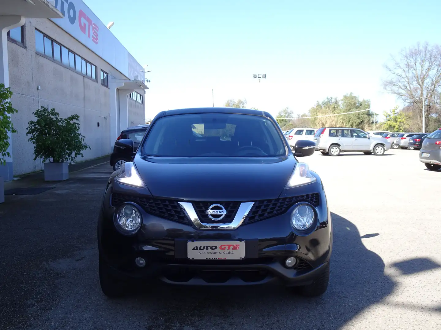 Nissan Juke Juke1.5 dci Acenta 110cv E6 Schwarz - 2