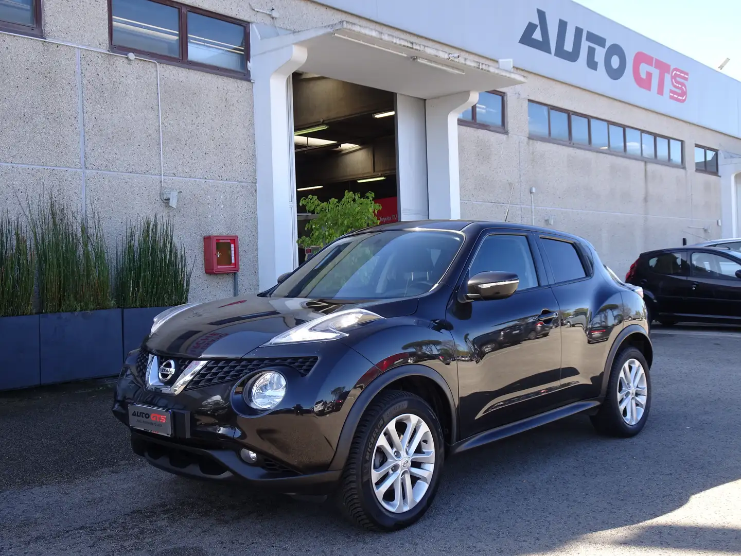 Nissan Juke Juke1.5 dci Acenta 110cv E6 Schwarz - 1