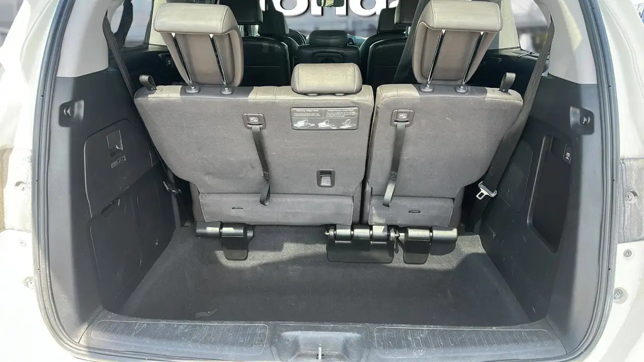 Honda Odyssey снимка Honda Odyssey