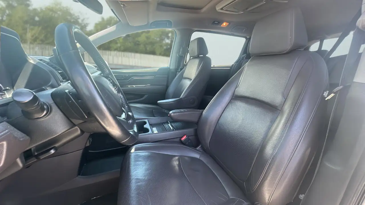 Honda Odyssey снимка Honda Odyssey