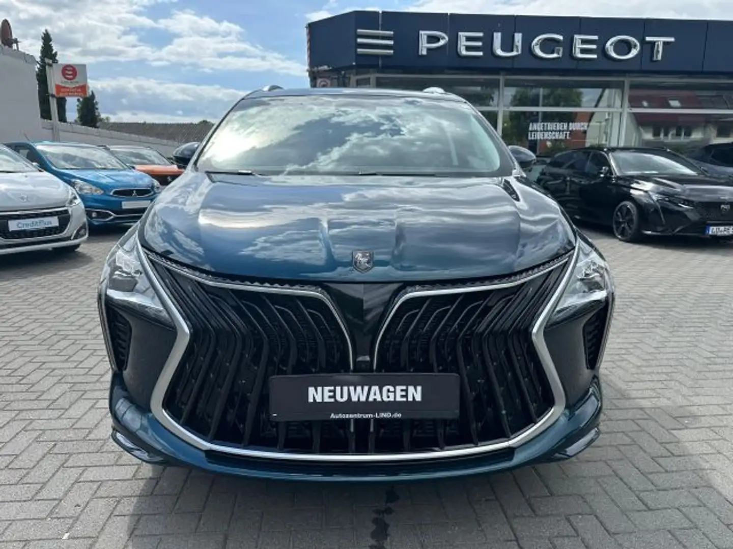 DFSK Forthing 4 U-Tour Grün - 2