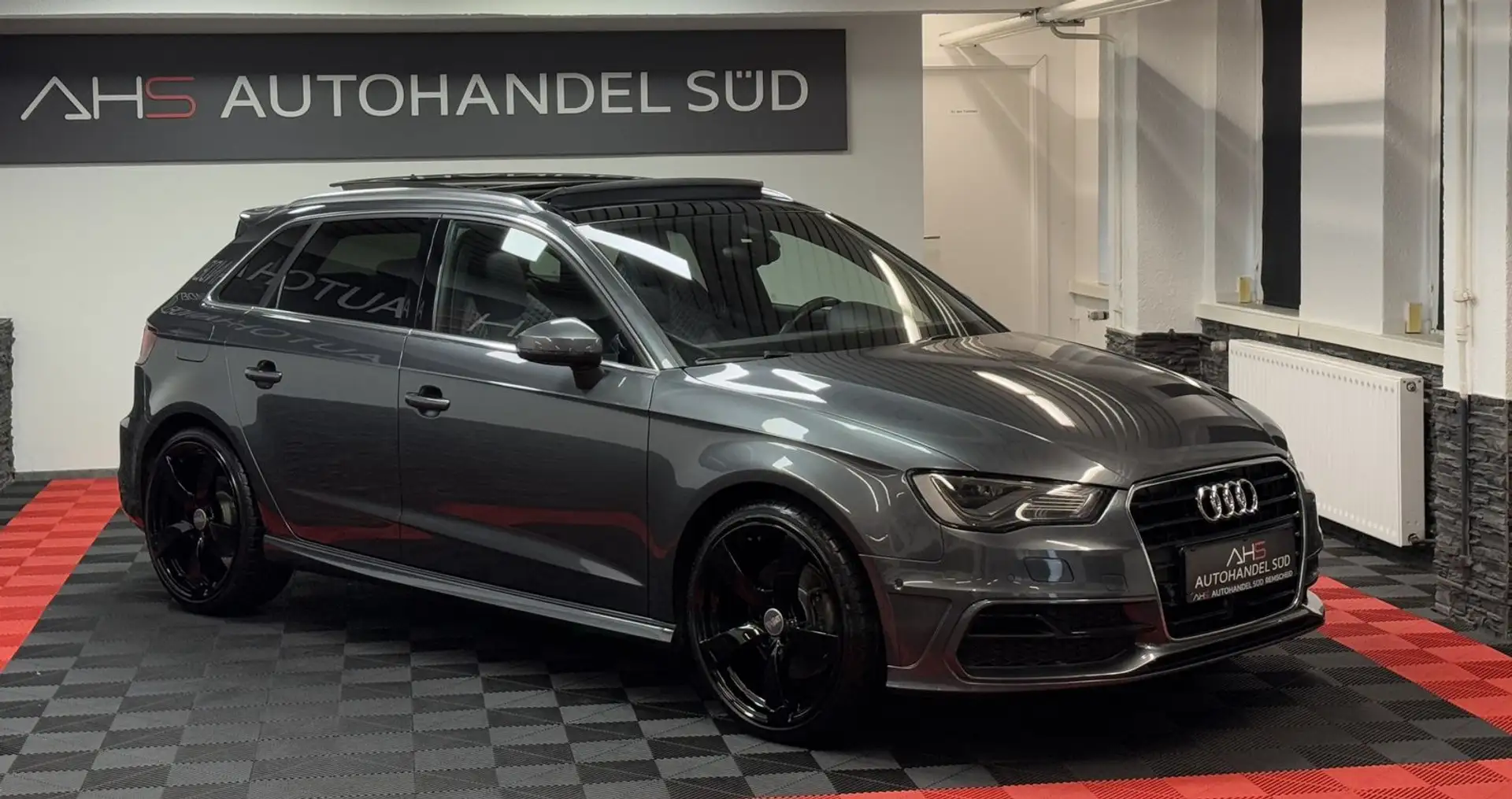 Audi A3 S line quattro*PANORAMA*LEDER*LED*B&O Grijs - 2