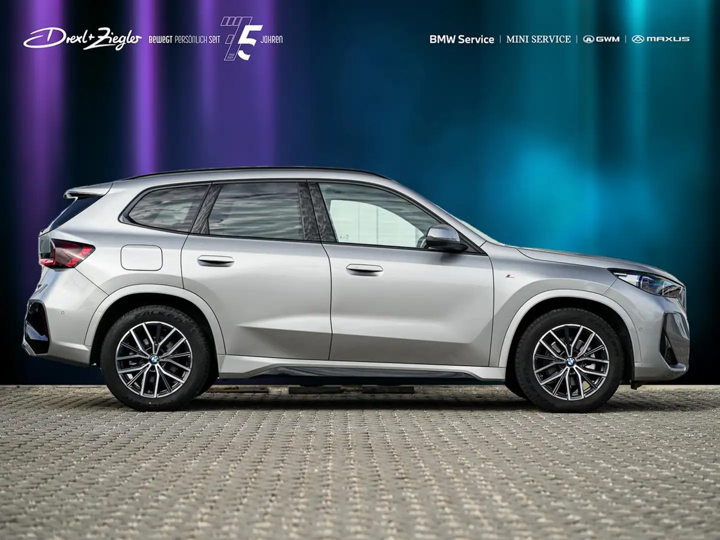BMW X1 sDrive20d M-Sport AHK PANO ACC HuD KoZg 360° Silber - 2