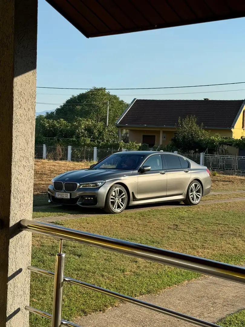 BMW 730 730 d xDrive Grau - 2
