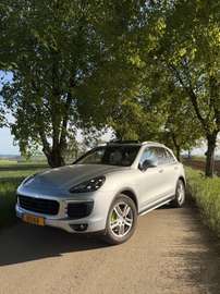 S Hybrid Tiptronic